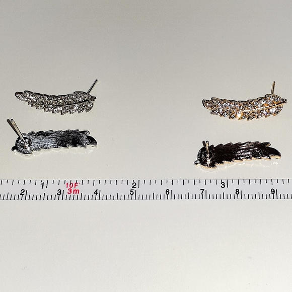 💖Beautiful Rhinestone Feathers/Leafy Earings - Picture 5 of 8